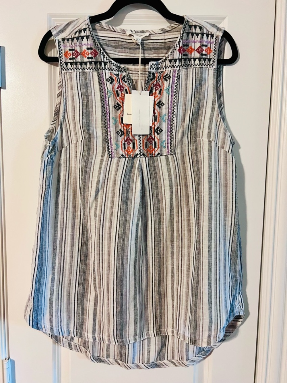 beachlunchlounge Striped Sleeveless Embroidered Top